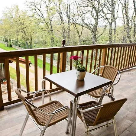 Turisticos Carballedas * ラバナル・デル・カミーノ