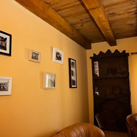 Apartamentos Turisticos Las Carballedas * Rabanal del Camino