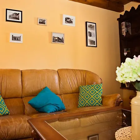 Apartamentos Turisticos Las Carballedas