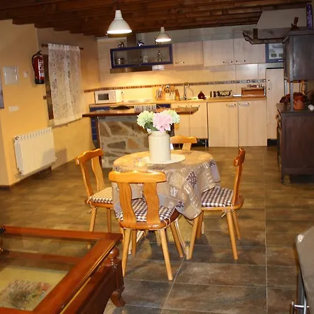 Apartamentos Turisticos Las Carballedas Rabanal del Camino